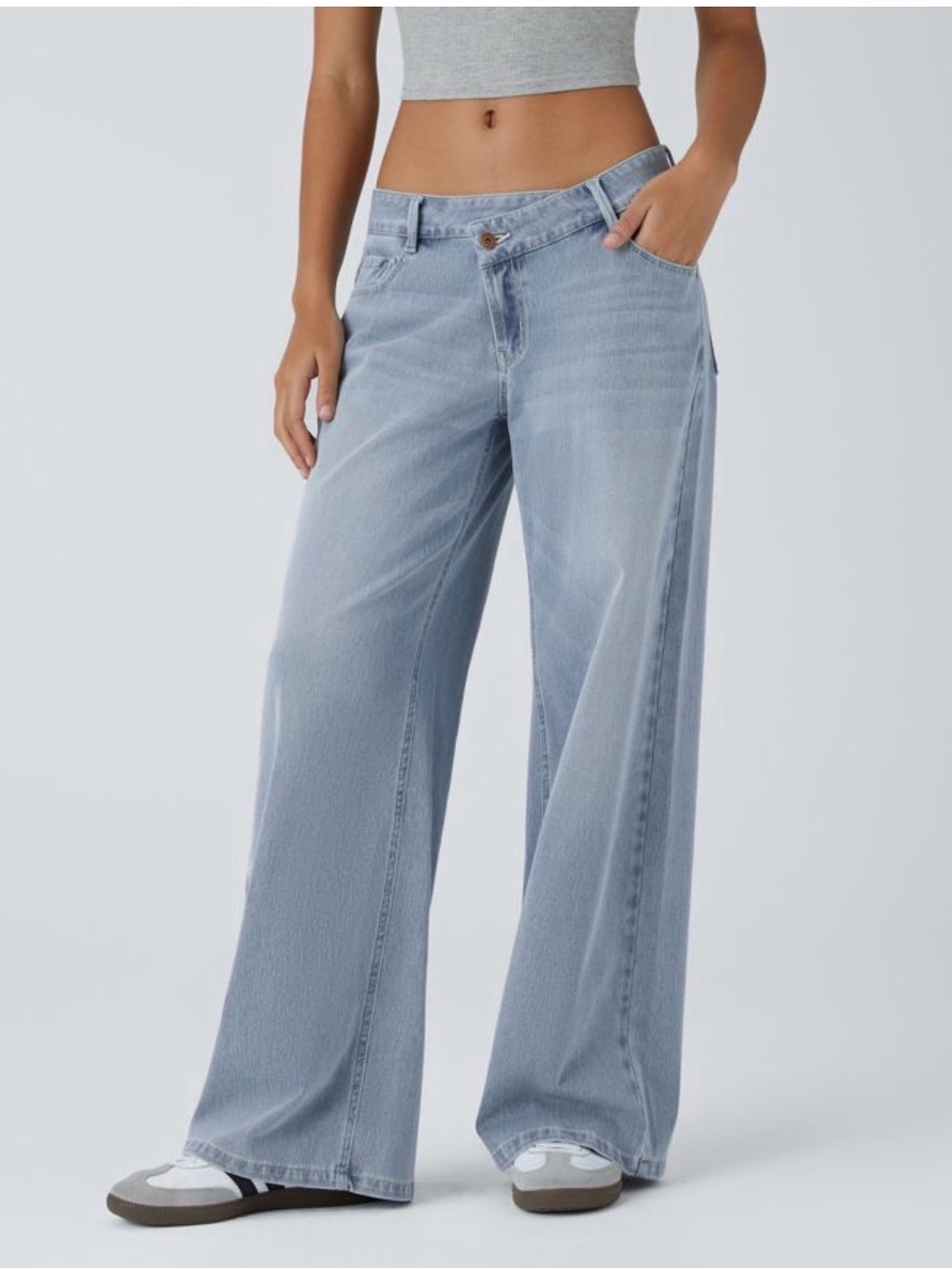 HALARA Flex light denim stretch jeans.